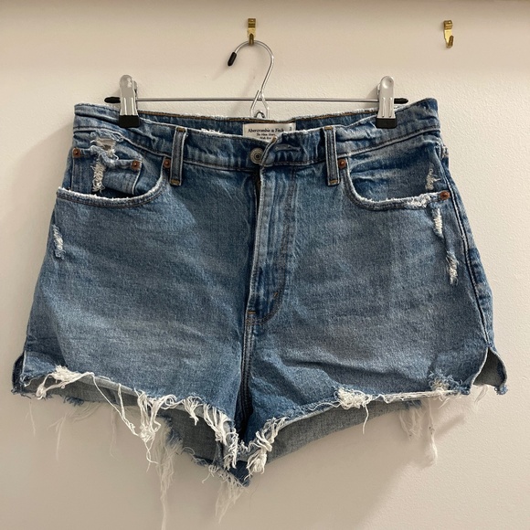 Abercrombie & Fitch The Mom Short - High Rise CURVE LOVE - Picture 2 of 8